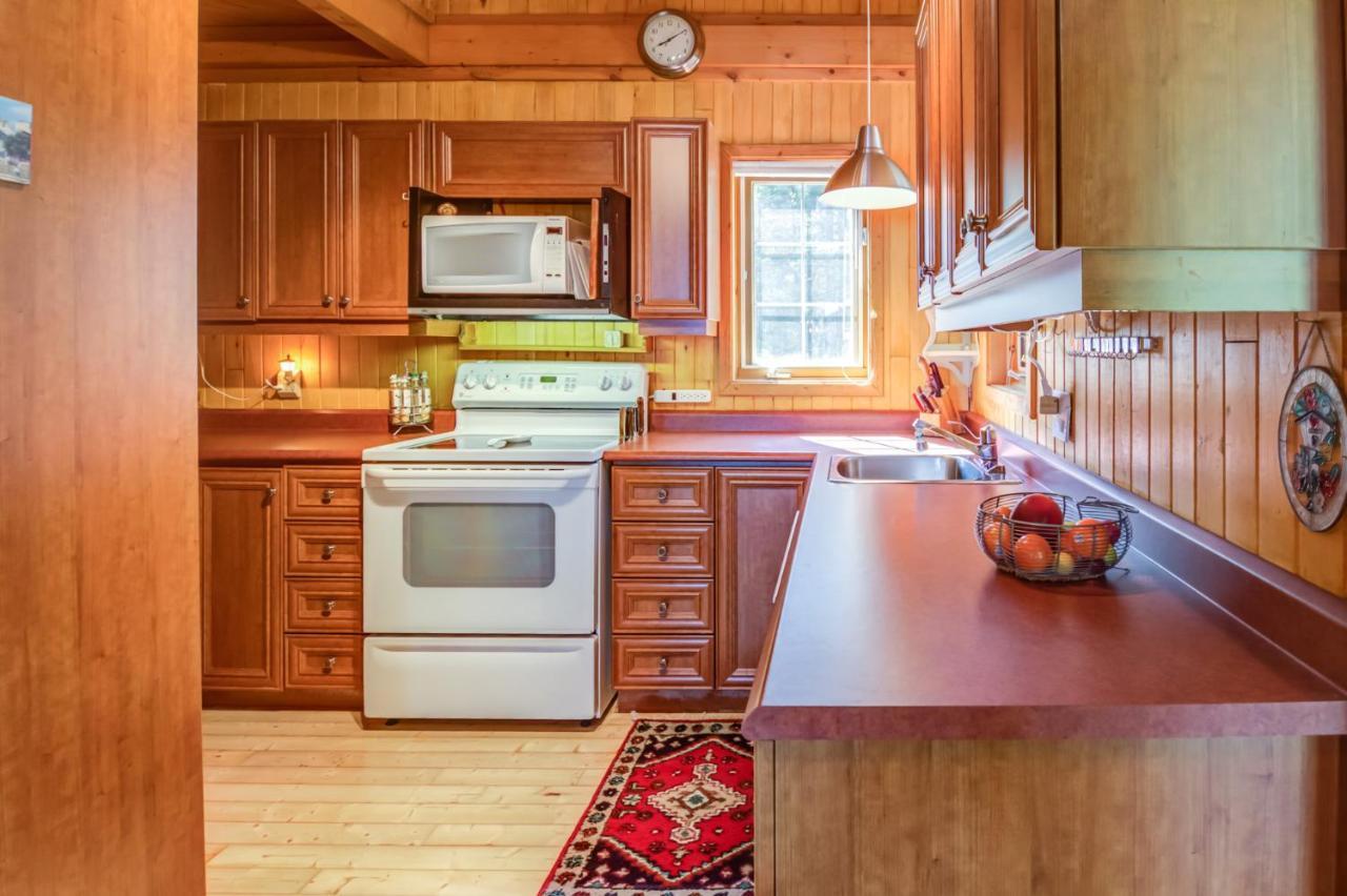 Le Cent Villa Saguenay Bagian luar foto