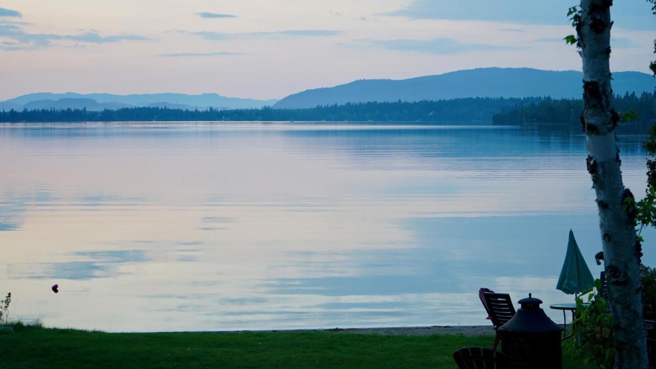 Le Cent Villa Saguenay Bagian luar foto