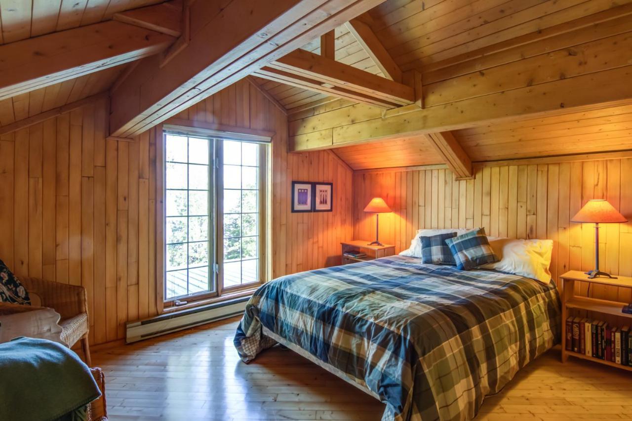 Le Cent Villa Saguenay Bagian luar foto